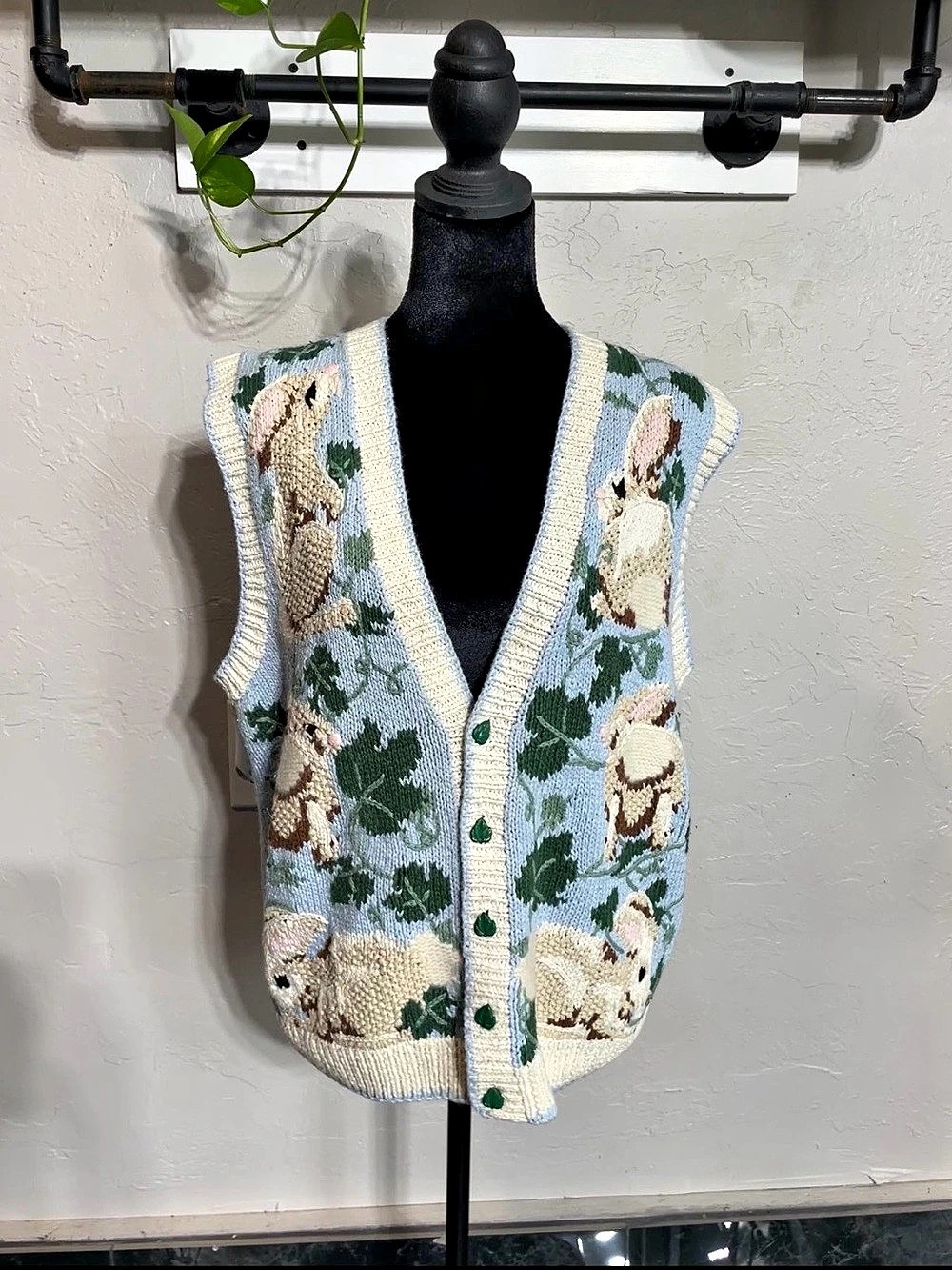 Vintage Belle Pointe Blue Hand Knit Bunny and Ivy Motif Sweater Vest,3D